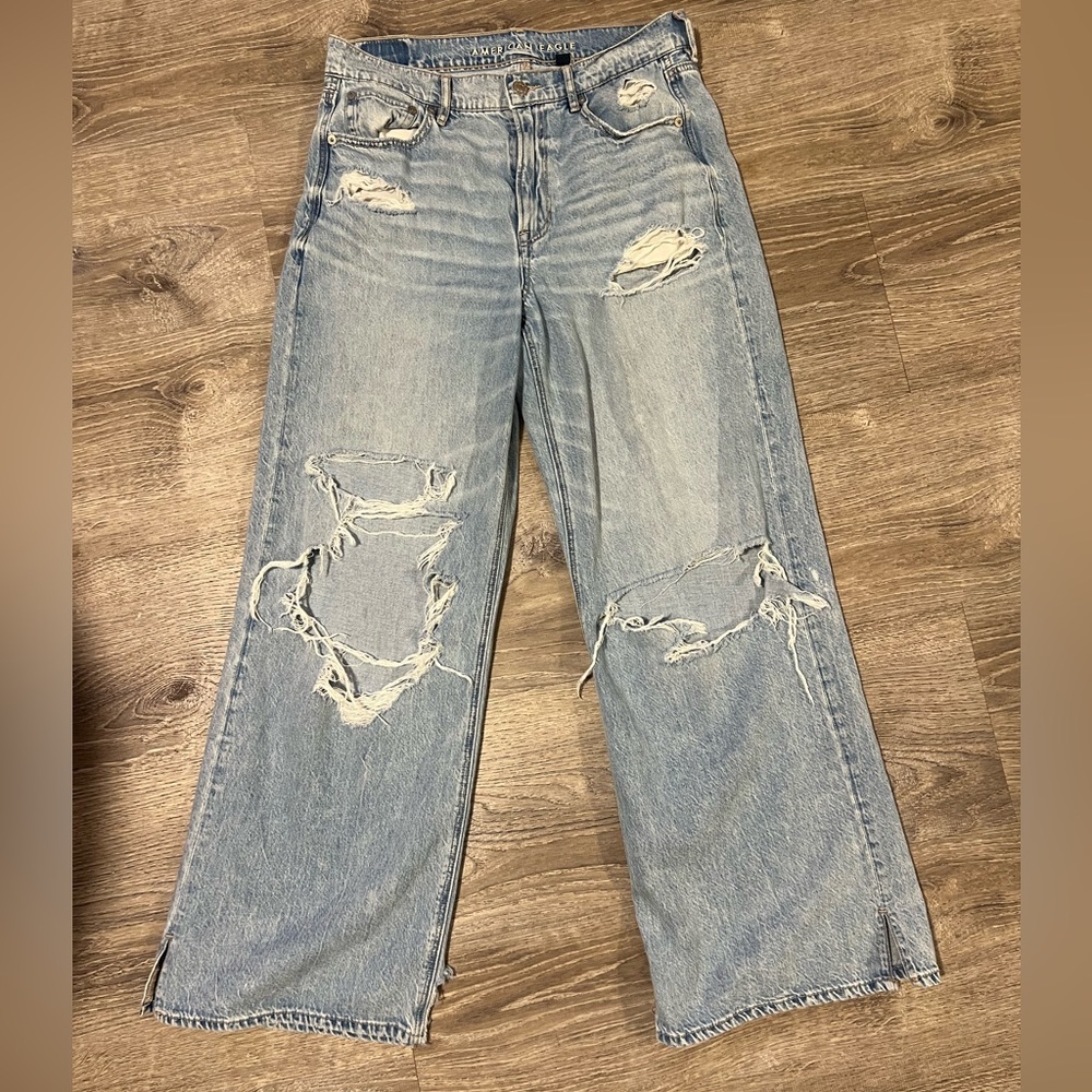American Eagle Outfitters - super high rise baggy wide leg jeans